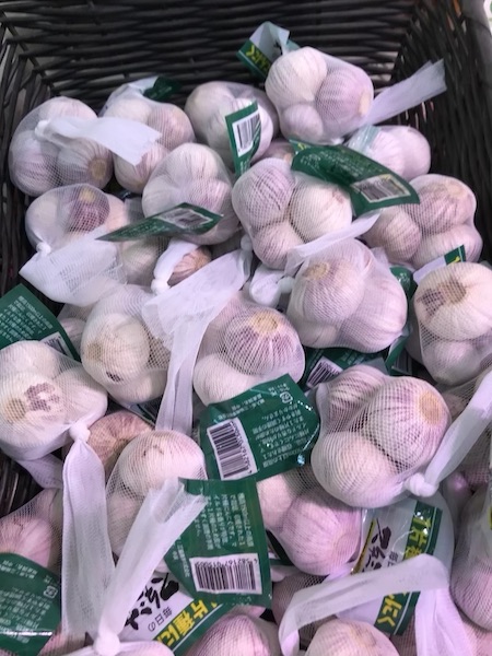中国産丸ニンニク　１パック　１１８円前後