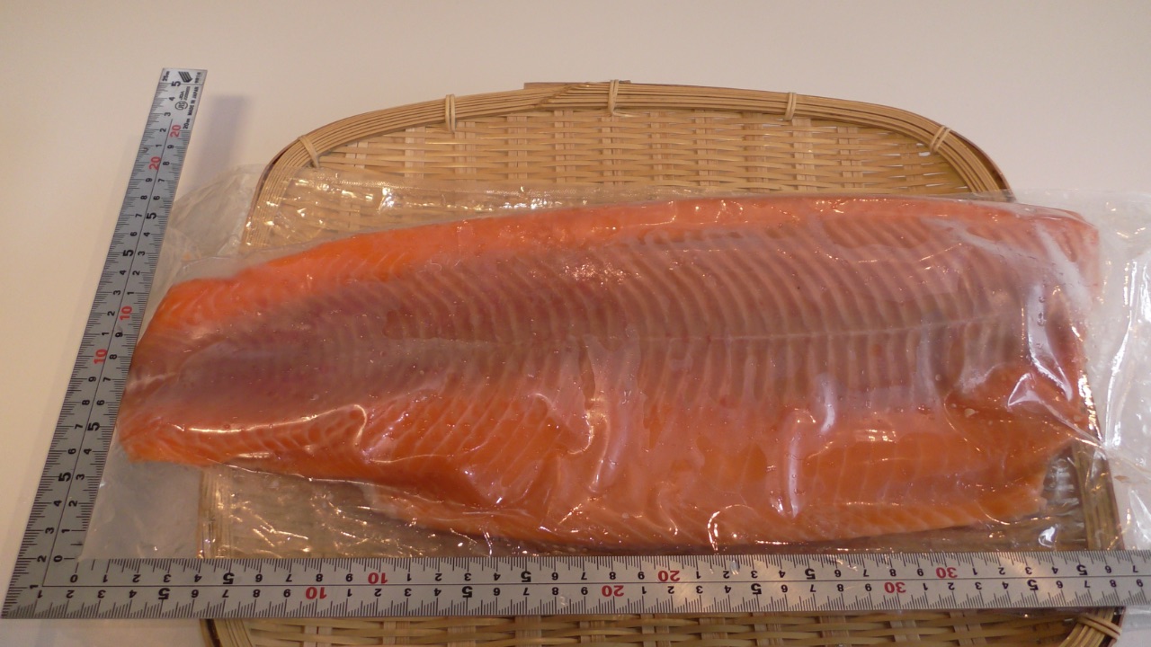 冷凍皮なしトラウトサーモン(半身/1枚)k2800