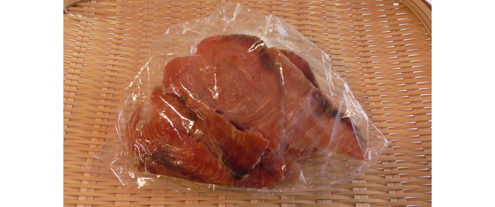 冷凍鮭トバチップ(100g/1ﾊﾟｯｸ)